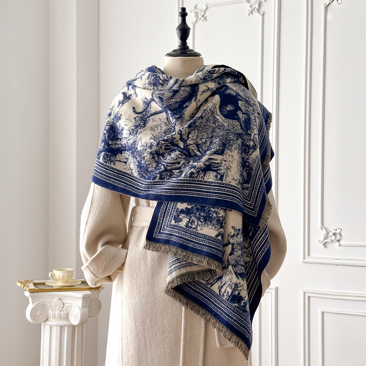 Woven Scarf Blanket - Elegant Animal Jacquard Pashmina Shawl for