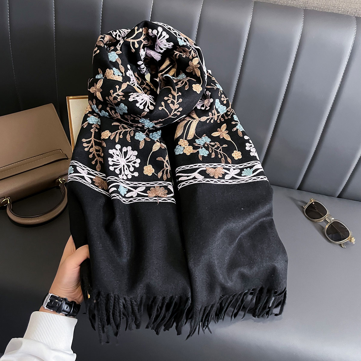 New Winter Warm Cashmere Scarf - Woven Scarf Blanket 评论和价格