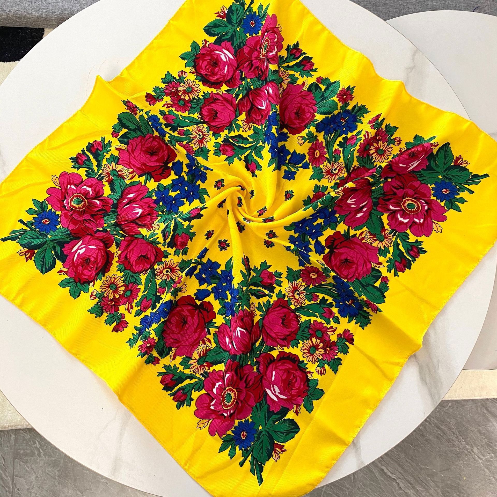 70*70cm Russian Floral Square  - Bandana Cotton 评论和价格
