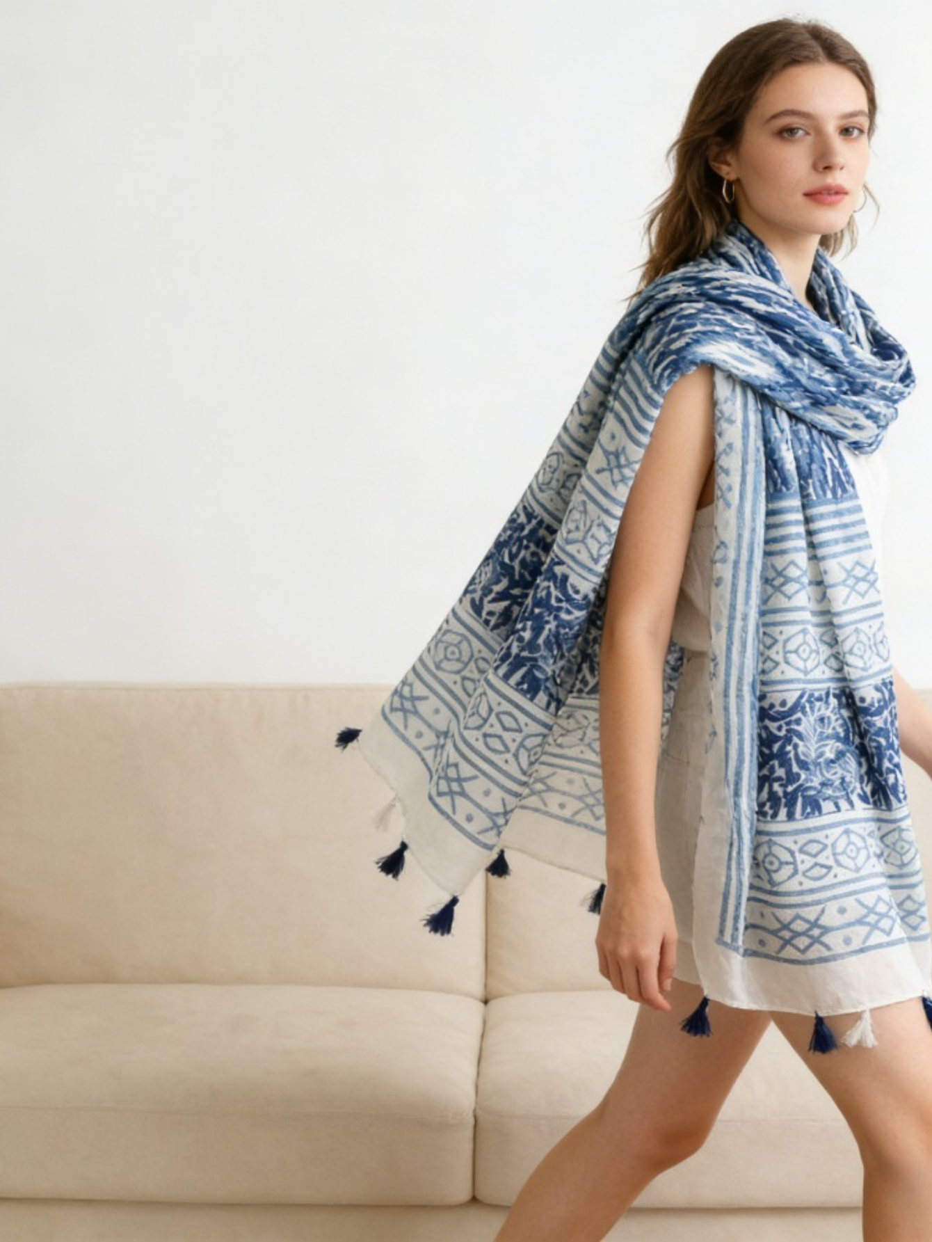 1Pc Baotou Scarf Women's Silk  - Face Scarf Mask 评论和价格