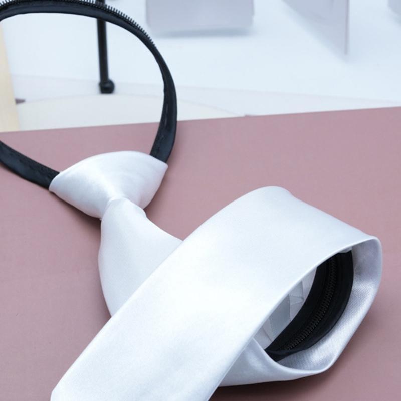 Fashionable Zippered Neck Tie  - Bow Tie Pre Tied 评论和价格