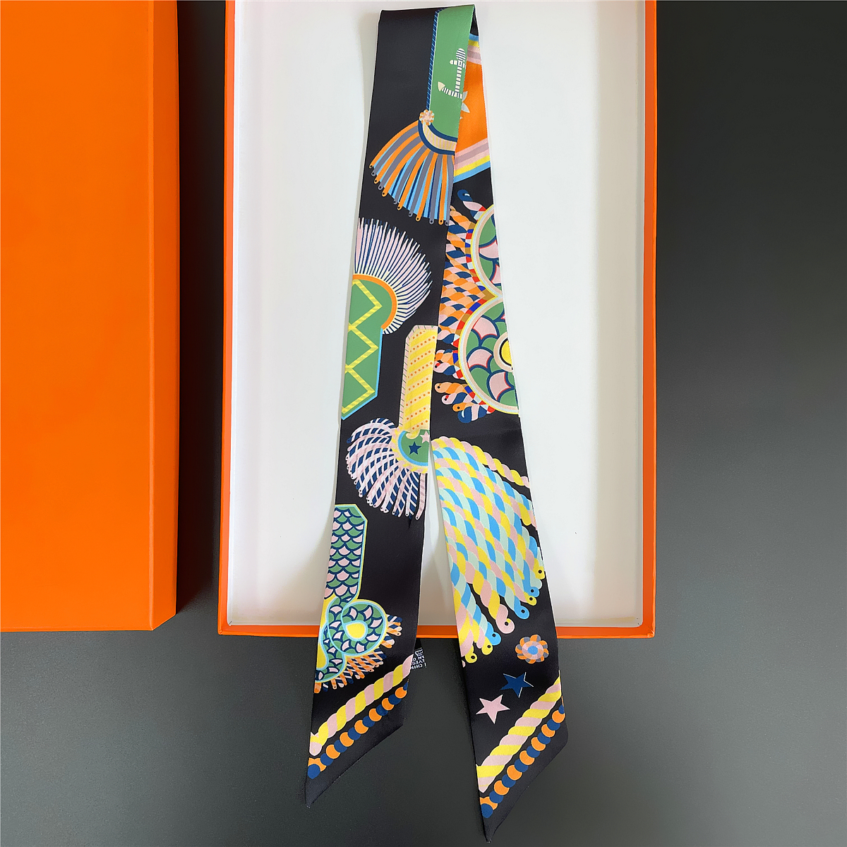 Brand Design Twill 100% Silk S - Scarf Silk Square 评论和价格
