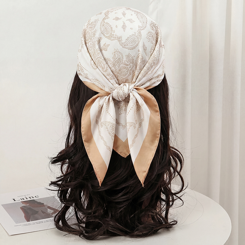 Vintage Beige Paisley Print Sq - Ascot Neck Scarf 评论和价格