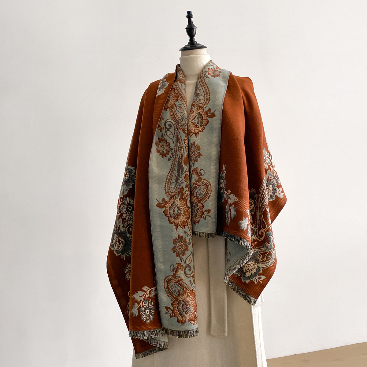 2025 Winter Luxury Imitation C - Woven Scarf Blanket 评论和价格