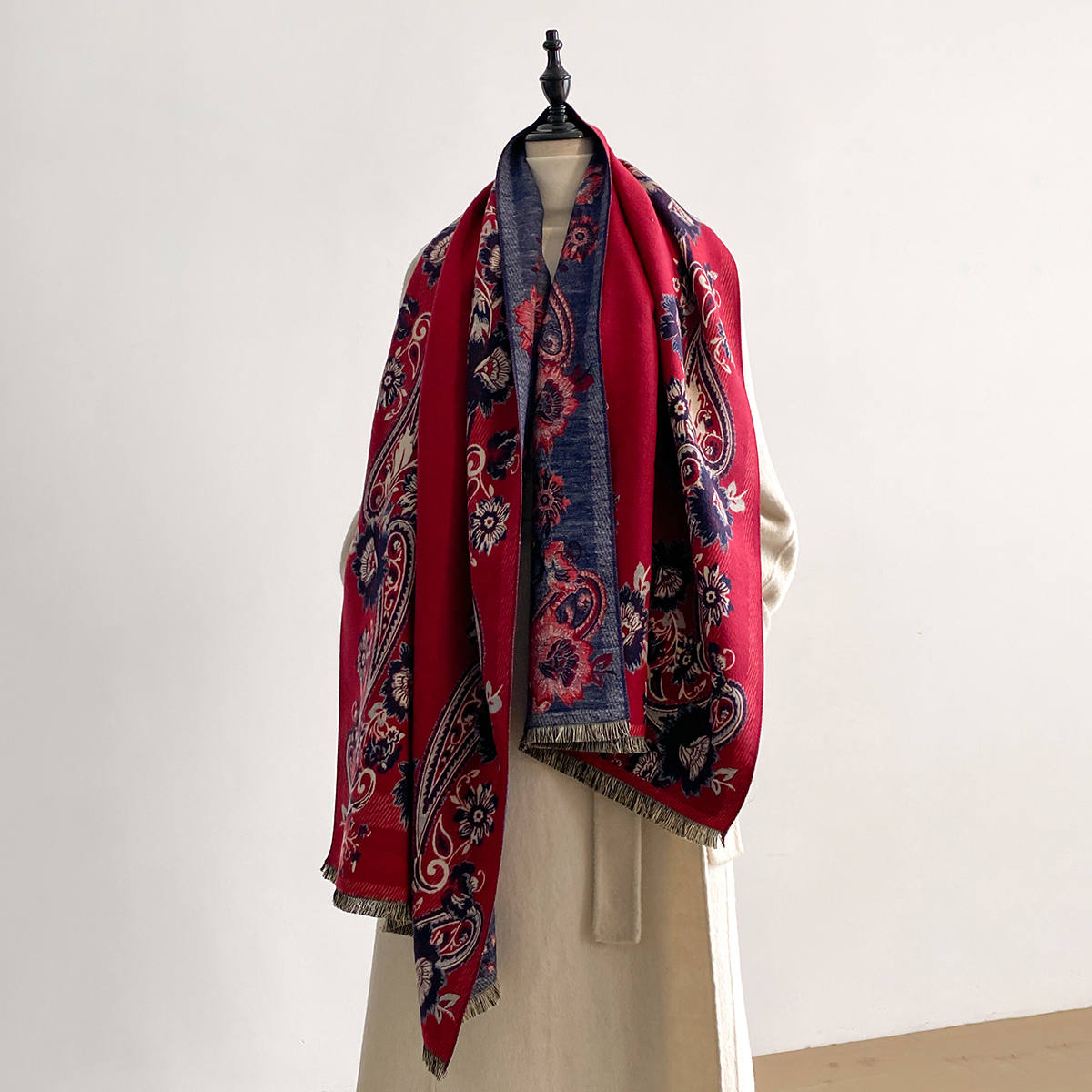 2025 Winter Luxury Imitation C - Woven Scarf Blanket 评论和价格